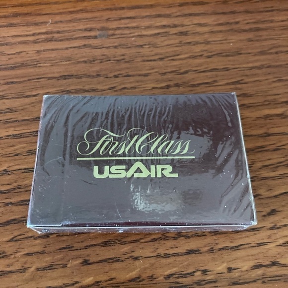 Sealed First Class USAir  Playing Cards NEW Vintage - Picture 3 of 3